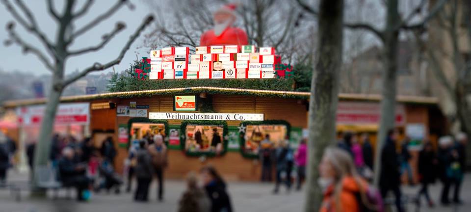Helfen macht froh! Weihnachtsmann und Co am Stuttgarter Weihnachtsmarkt