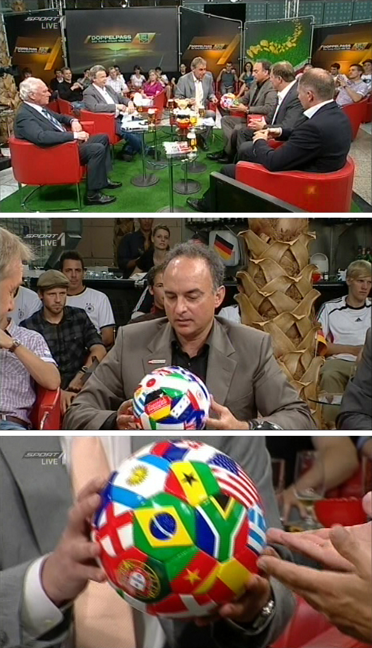 Ballübergabe von Hansi Müller Doppelpass düsentrieb design